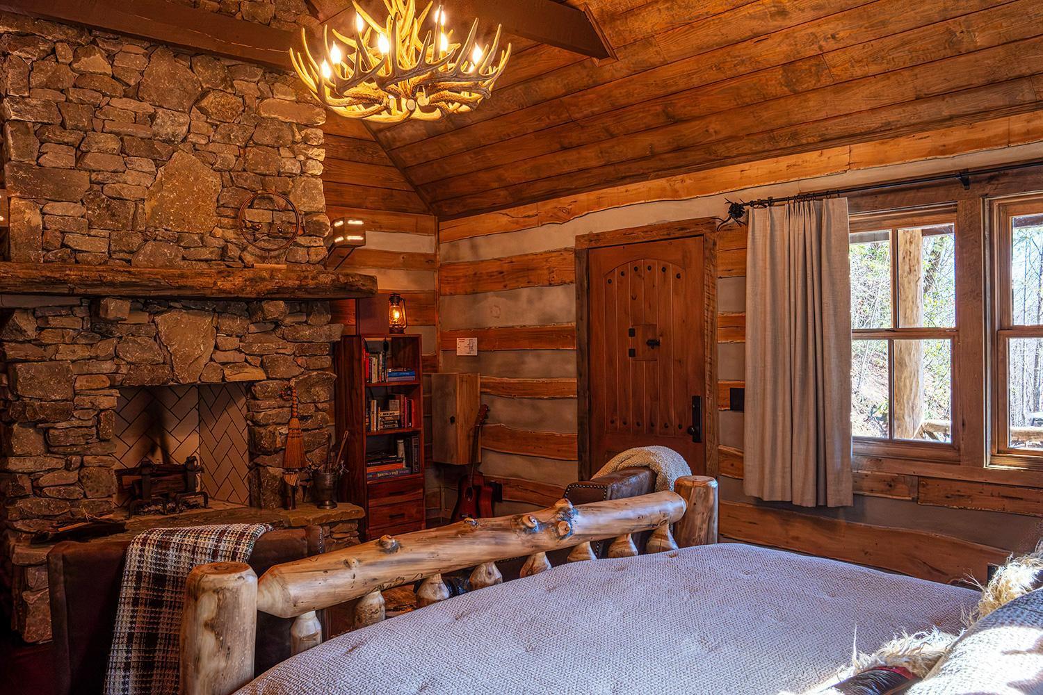 Elk & Embers Mountain Hideaway Hotel Waynesville Exterior photo