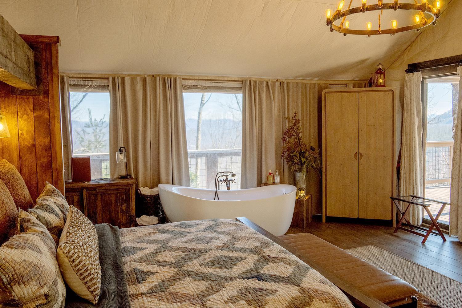 Elk & Embers Mountain Hideaway Hotel Waynesville Exterior photo