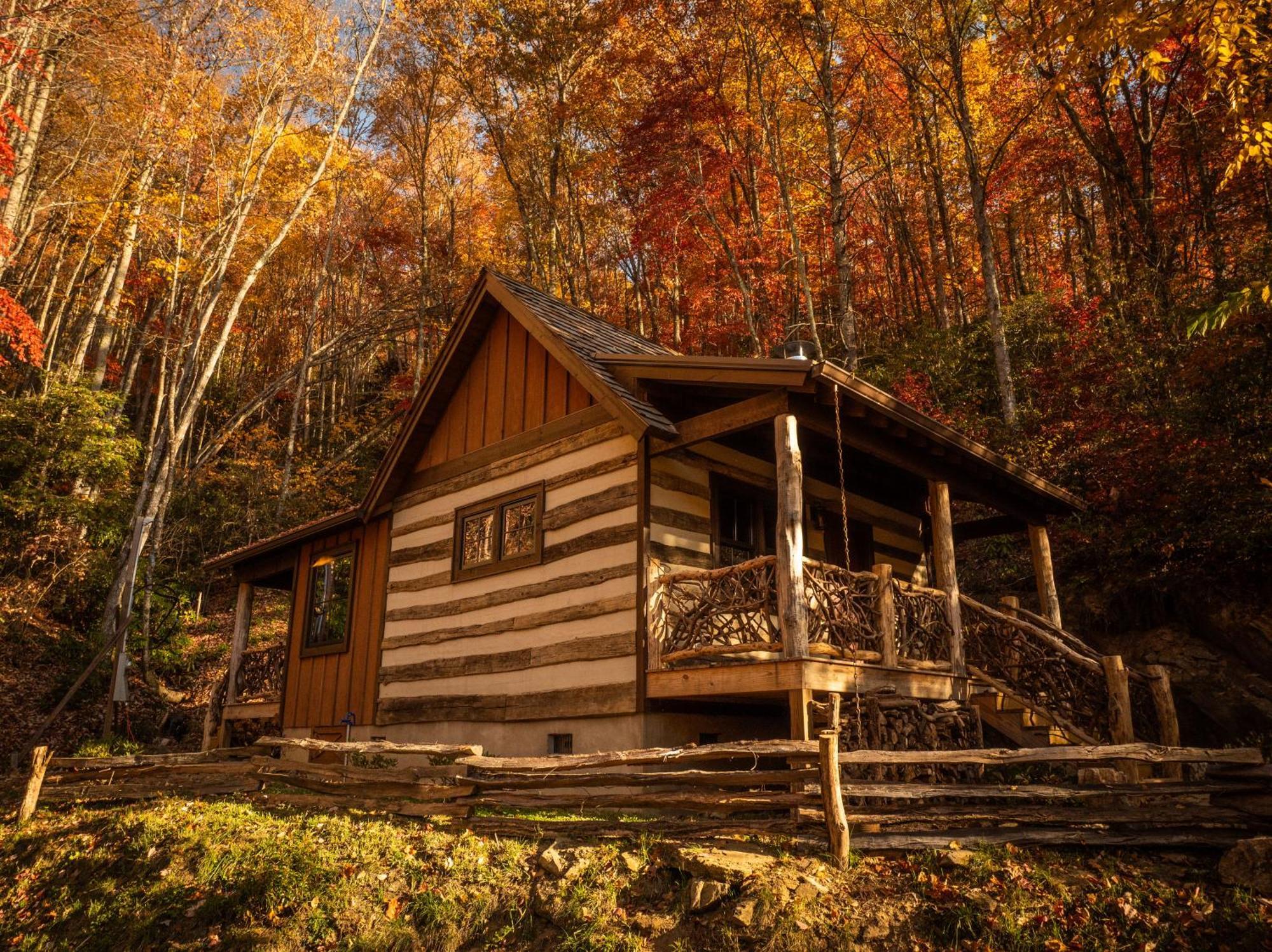 Elk & Embers Mountain Hideaway Hotel Waynesville Exterior photo